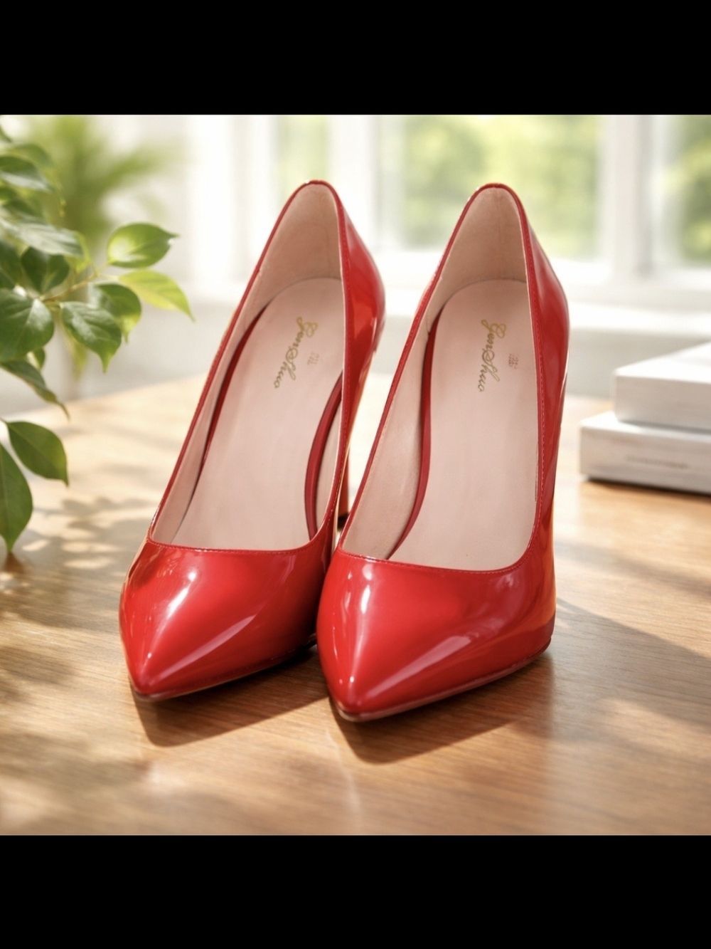 Genshuo Red Patent Pointed-Toe High Heels
